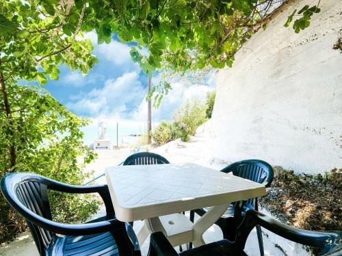Inviting Apartment In Therma With Balcony