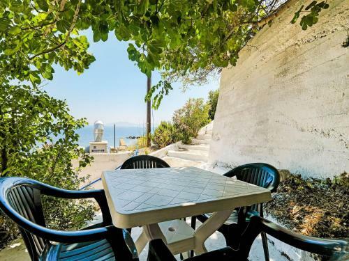 Delightful Apartment In Therma With Balcony