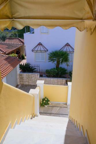 Luxury Apartment Anavissos