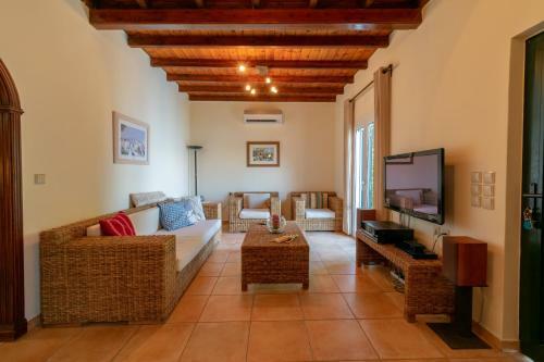 Villa Benele , Corfu