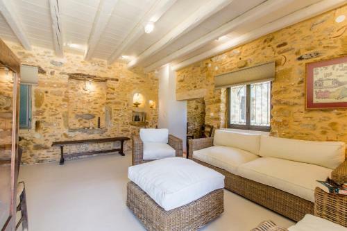 Kokkino Metochi Villa Sleeps 9 Pool Air Con Wifi