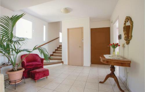 Amazing Home In Kaki Thalassa Keratea W/ 3 Bedrooms