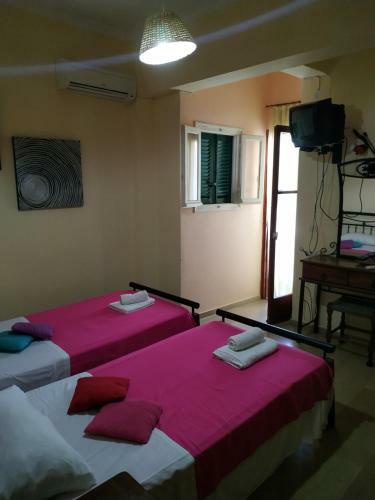 Hostal Flowers Studios