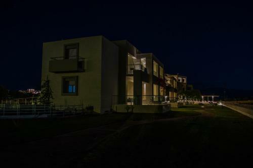 Double Bay Beach Hotel