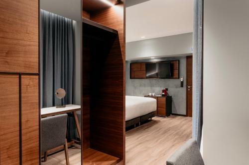 Aya Hotel