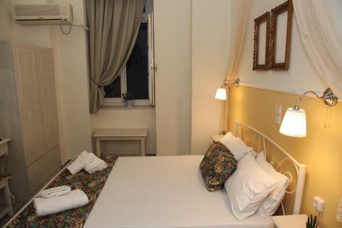 Hostal Fiera Guesthouse