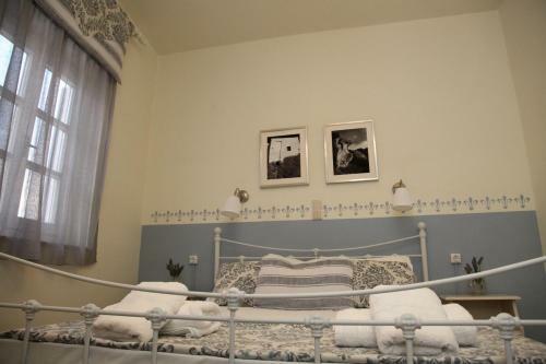 Hostal Fiera Guesthouse