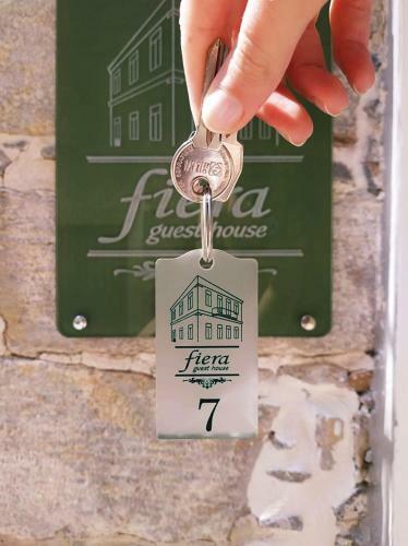 Hostal Fiera Guesthouse