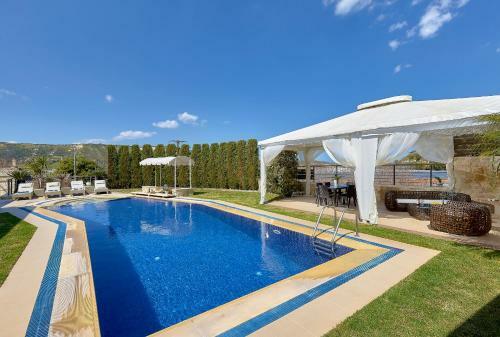 Luxury Villa In Crete With Private Pool - Villa Agrambeli