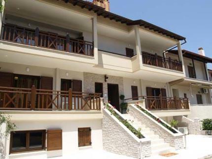 Elisavet Apartments