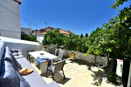 Apartamento Hydra Suites