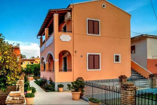 Napoleon Apartments Gouvia