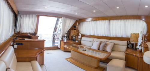 Joker Floating Accommodation