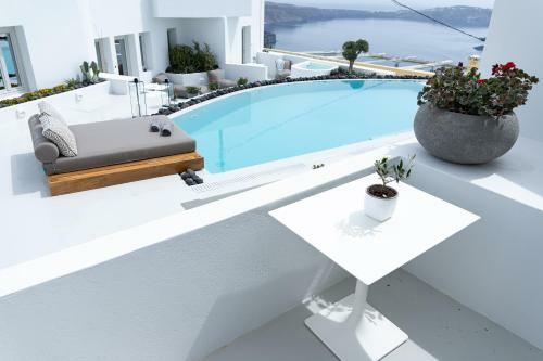 Hotel Akra Suites