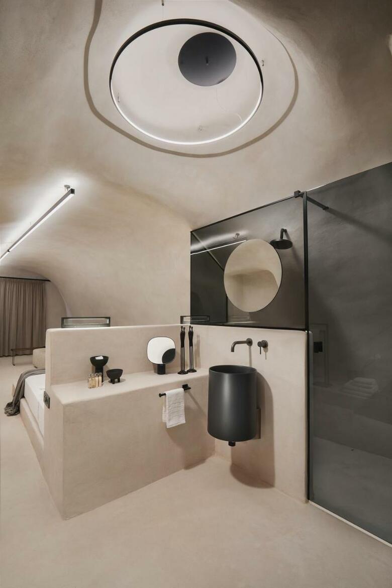 Hotel Divine Cave Experience