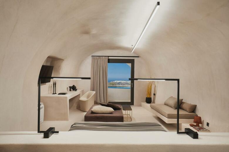 Hotel Divine Cave Experience