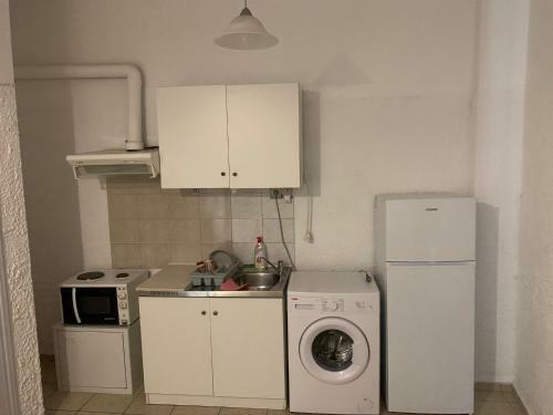 Central Comfortable Apartment