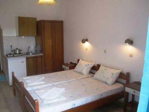 Anetta Apartments