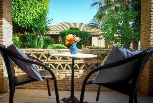 Garden Village Studios & Apartments