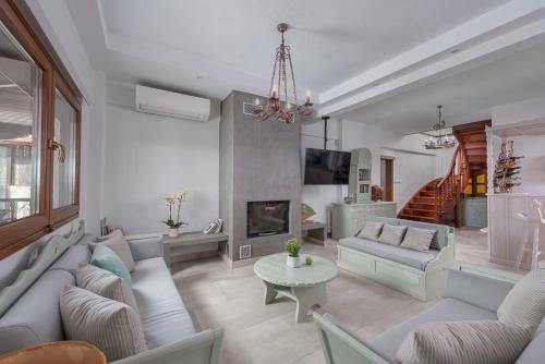Windmill Villa