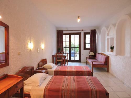 Thamiris Apartments