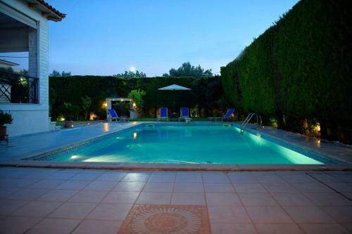 Luxury Villa Blue Dolphins With Pool.
