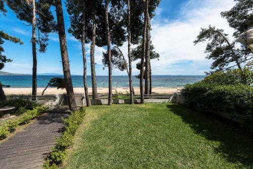 #luxlikehome - Mediterranee Beachfront Summer House