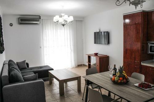 Toli Apartments