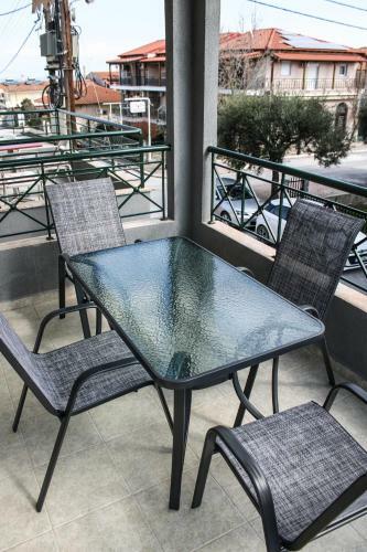 Toli Apartments