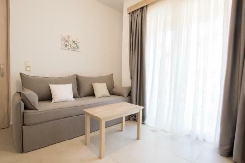 Porfyris Studios And Apartments