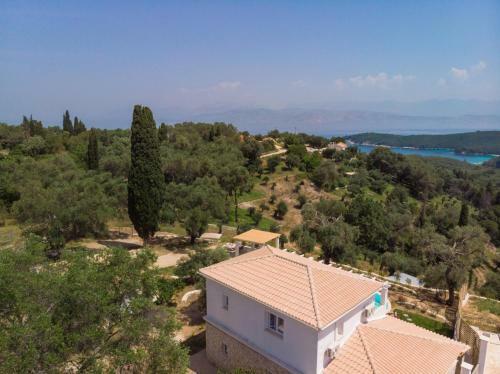 Karyotiko Villa Sleeps 8 Pool Wifi