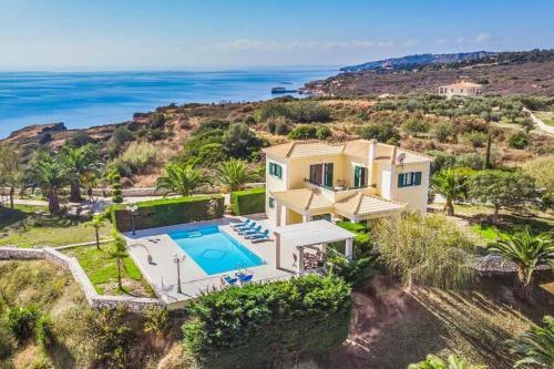 Karavados Villa Sleeps 6 Pool Air Con Wifi