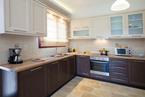 Athina Villas