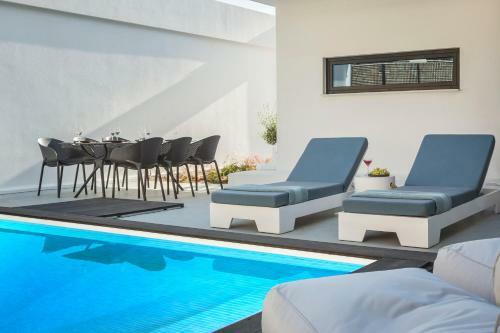 Modern Minimalist Villa Helias