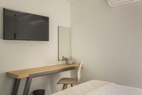 Modern Minimalist Villa Helias