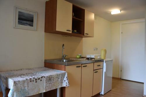 Bache Apartments