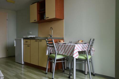 Bache Apartments