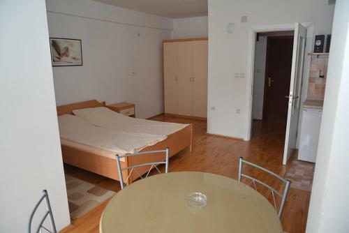 Asp Apartments