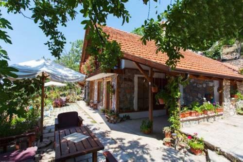 Hostal Robinson Sunset Guest House