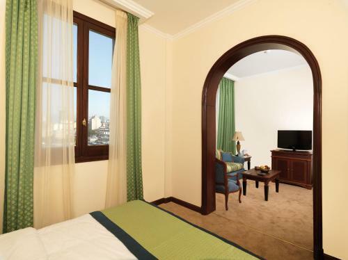 Le Patio Boutique Hotel Downtown