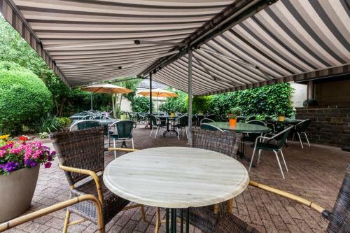 Hotel H�tel - Restaurant " Victor Hugo"