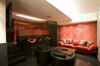 Apartamento Bliss 3000 Furnished Studios