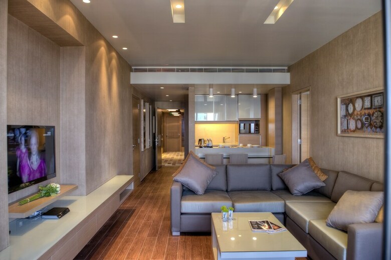 Hotel Saifi Suites
