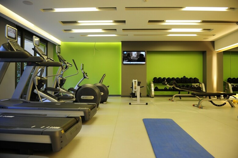 Hotel Saifi Suites