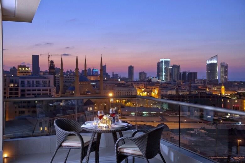 Hotel Saifi Suites