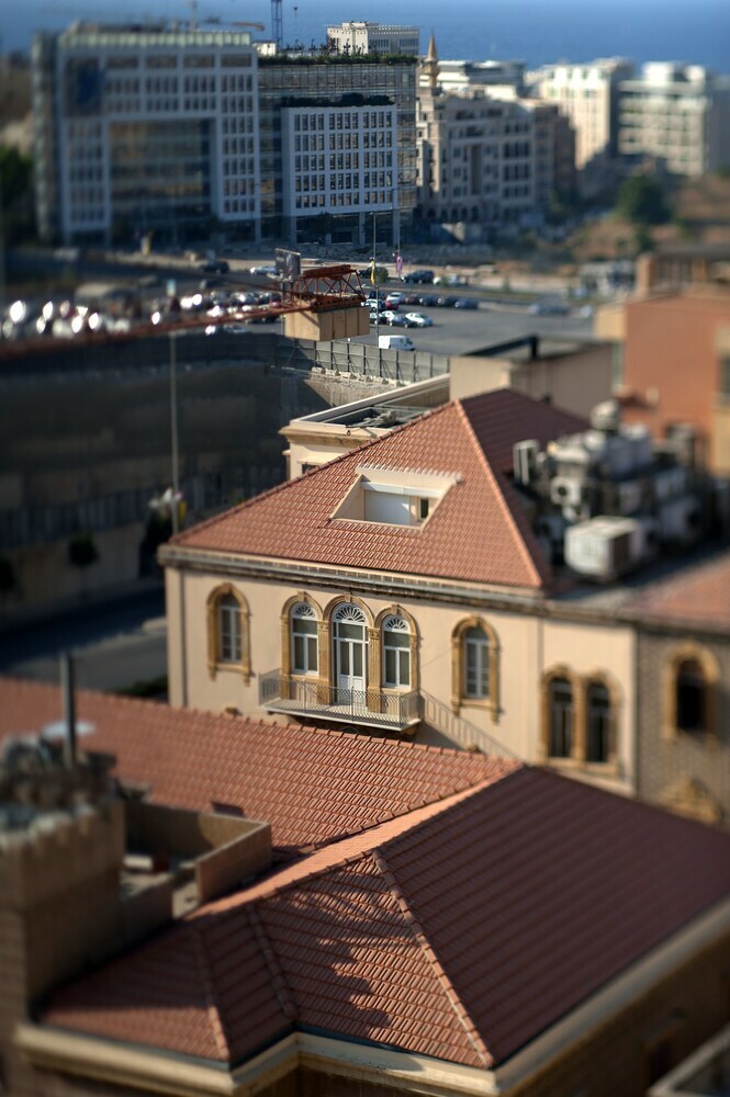 Hotel Saifi Suites