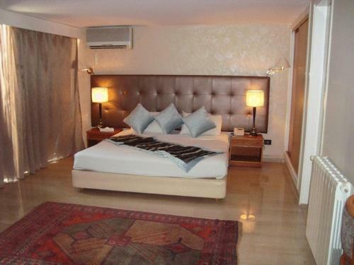 Charles Hotel