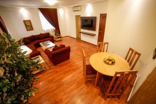 Aparthotel White House Suites