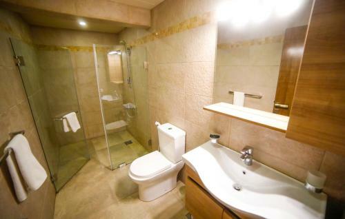 Aparthotel White House Suites