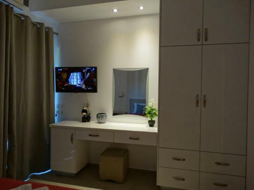 Hotel Makis Louvlis Apartments